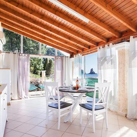 Ammos House Holiday home *